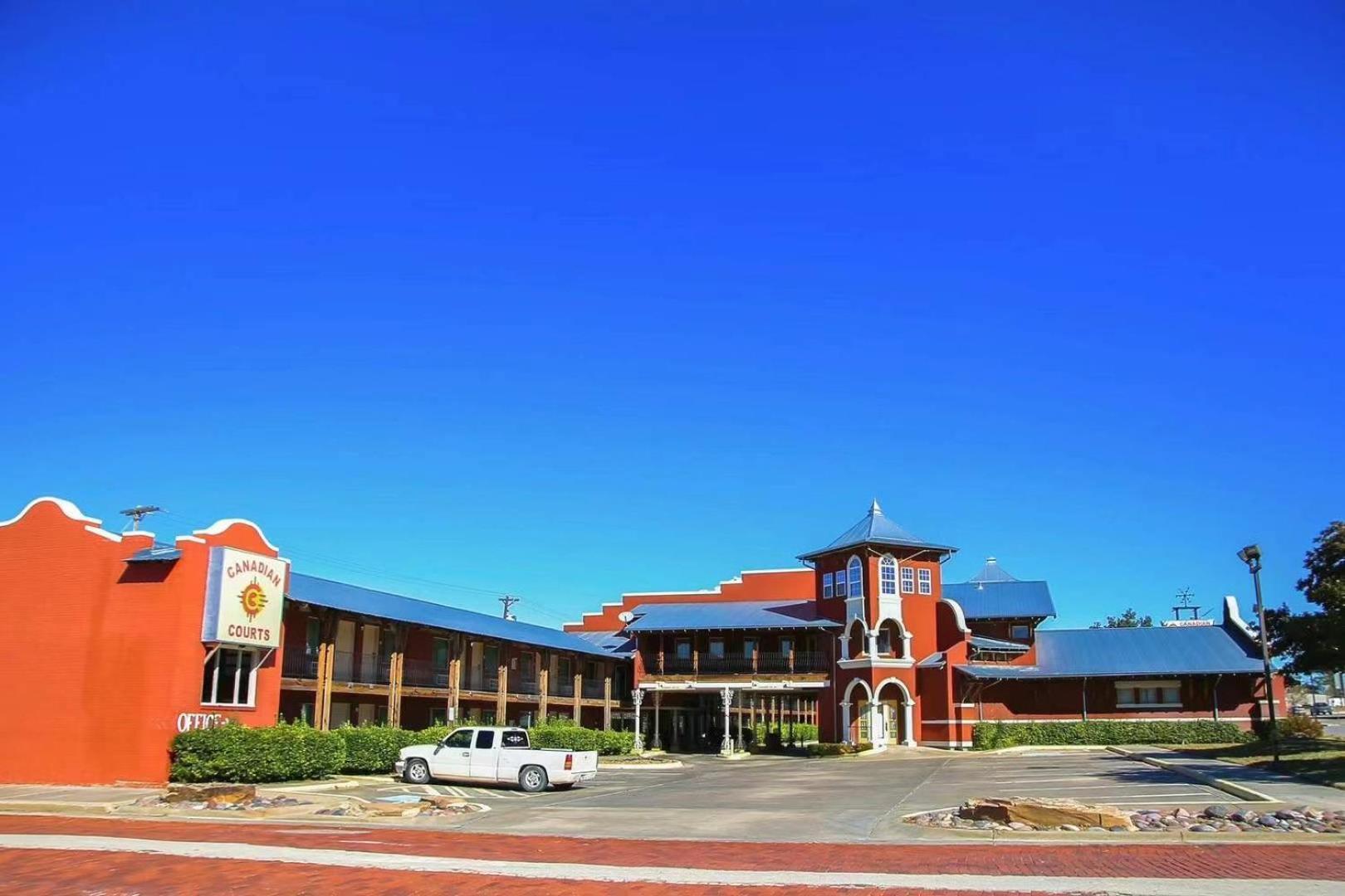 Bo Hotel Canadian Courts Экстерьер фото